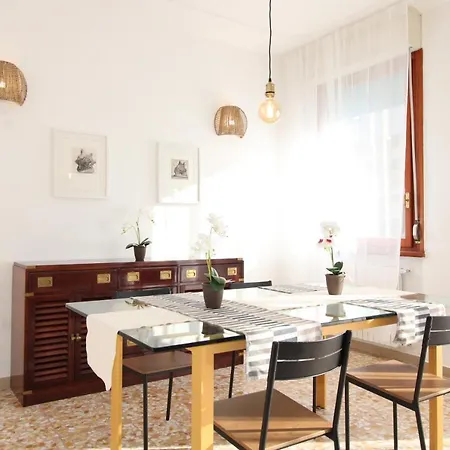 Apartment Le Case Di Italo - Via Montelungo 11 *